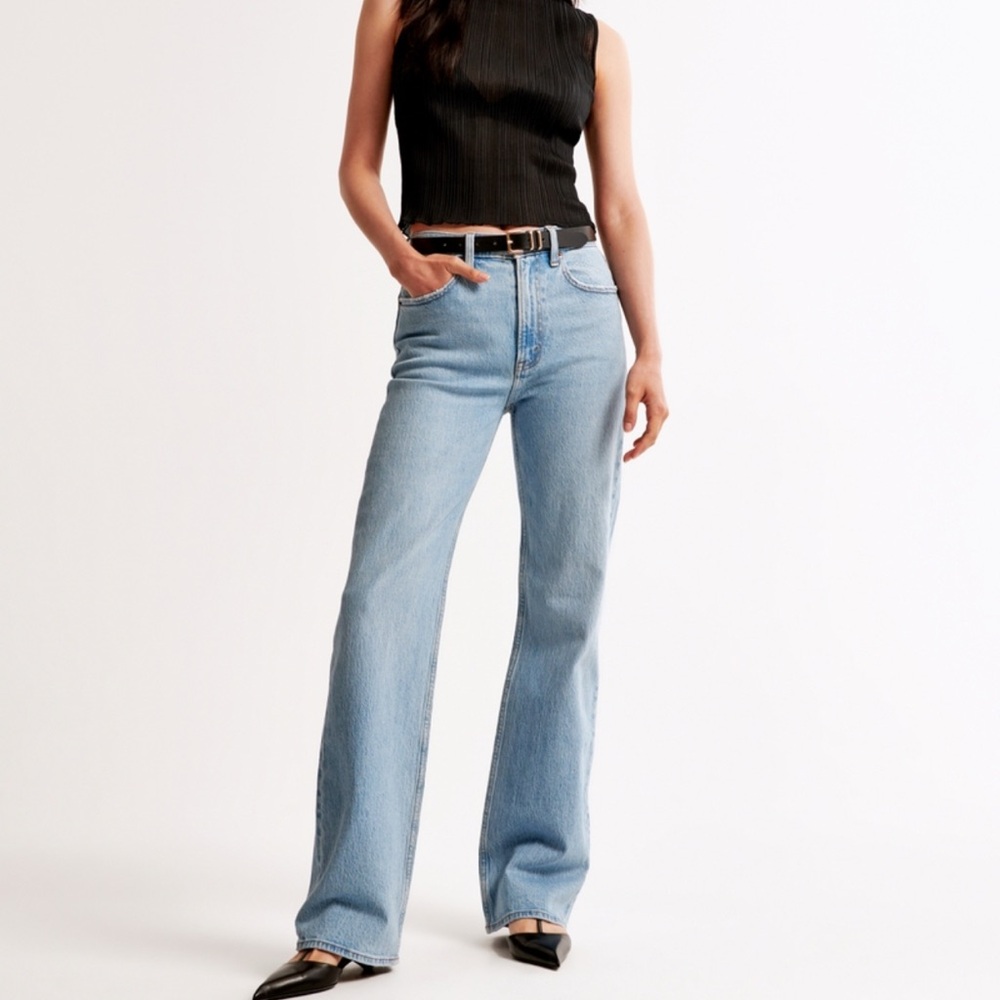 High Rise 90s Relaxed Women's Jean
